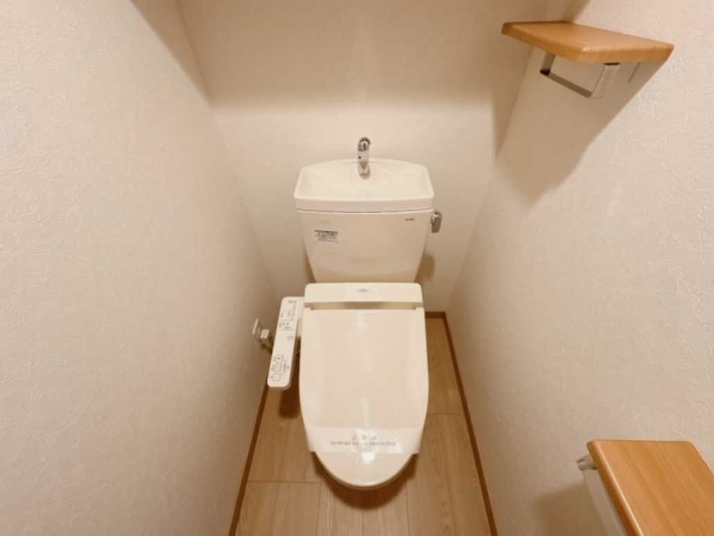 ルーブル三軒茶屋伍番館　分譲賃貸　築浅　駅近のトイレ