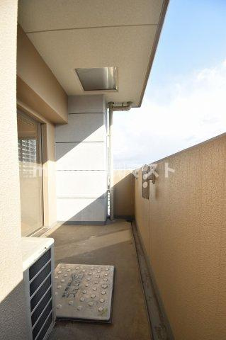 グレンパーク梅田北のバルコニー