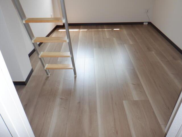 クロスハイツＲの内装|フローリングのお部屋です