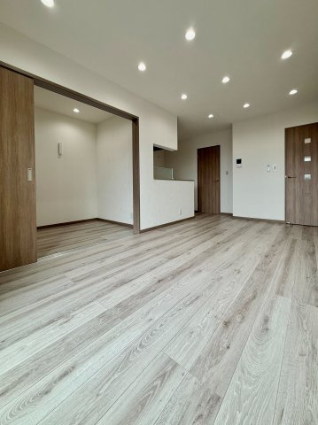 THE NOBLES 秋葉町の居間・リビング