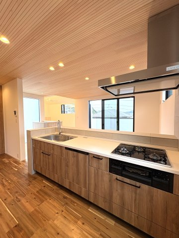 Slow Living in Hayama. 暮らしに、葉山の余白を。のキッチン