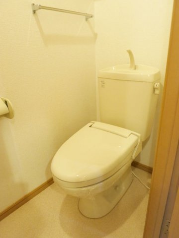 シンシア　　刈谷市近郊の賃貸はクラスホーム刈谷店のトイレ|ゆったりとした空間のトイレです