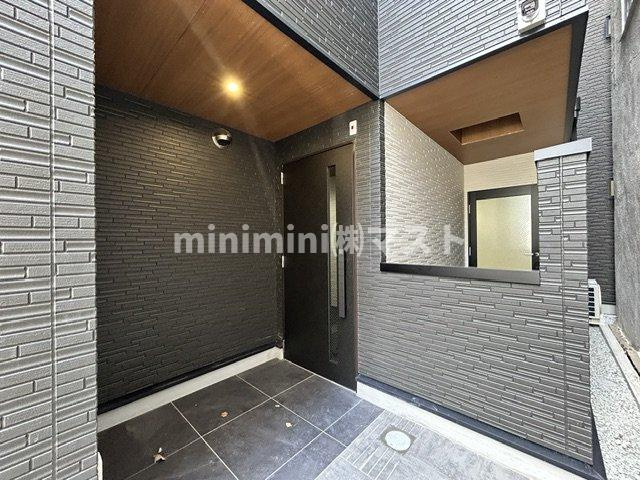 HALIOS RESIDENCEのエントランス