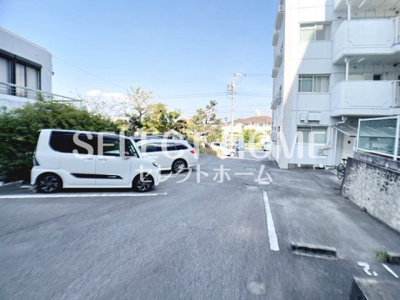 【駐車場】 | グリーンパーク葵 | 駐車場です