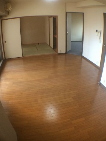 【居間・リビング】グランパレ北野ハンター坂