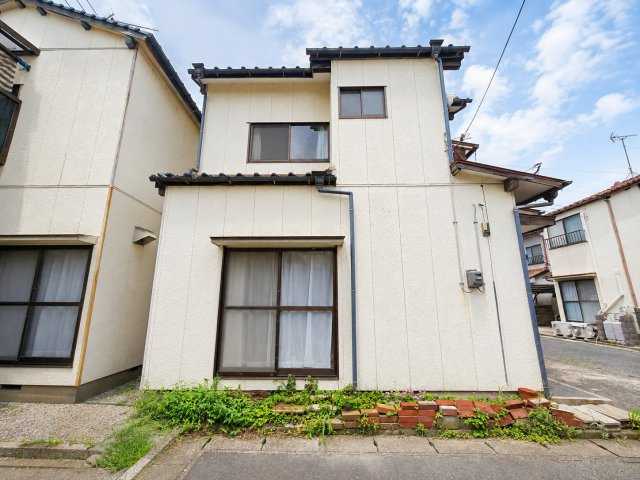 宇部市4棟一括販売物件の外観
