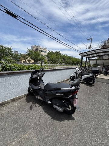 香里さくらハイツⅠの駐車場