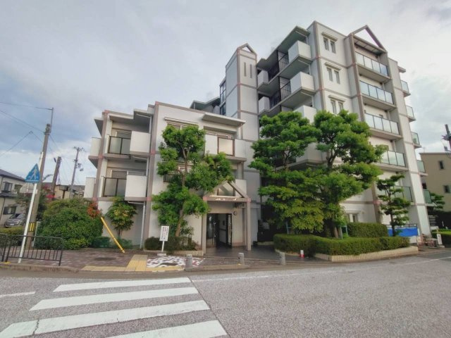 令和８年７月リノベーション済◆近鉄京都線「伏見」駅徒歩８分◆全居室収納付き◆サングレール・アペックス
