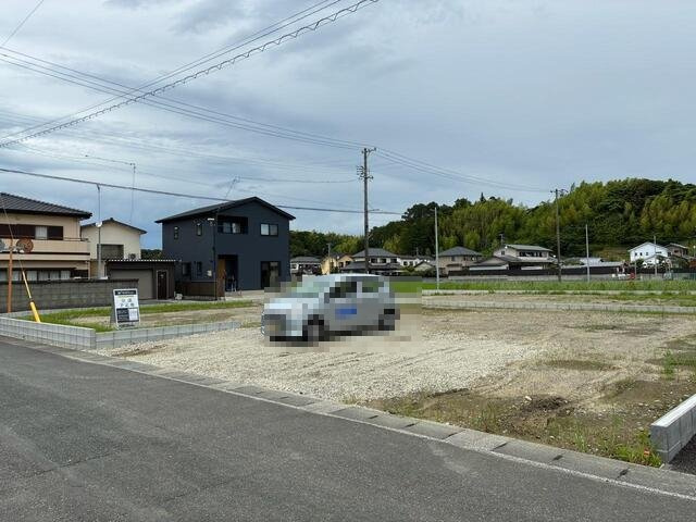 【駐車場】 | （1号棟）