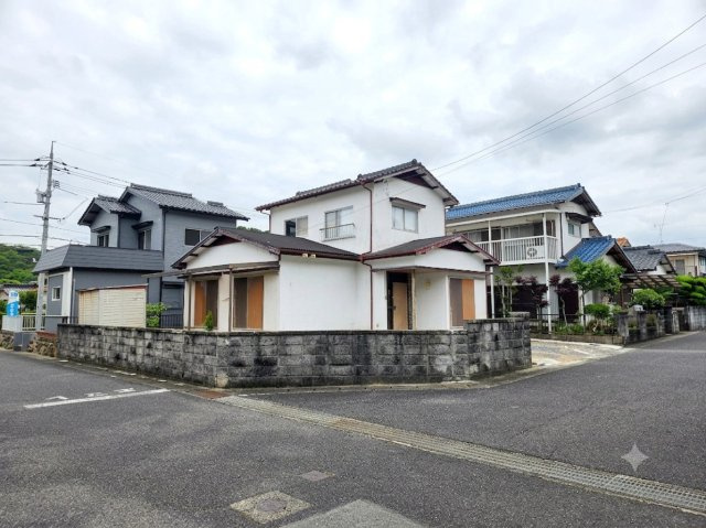宇部市4棟一括販売物件の前面道路含む現地写真