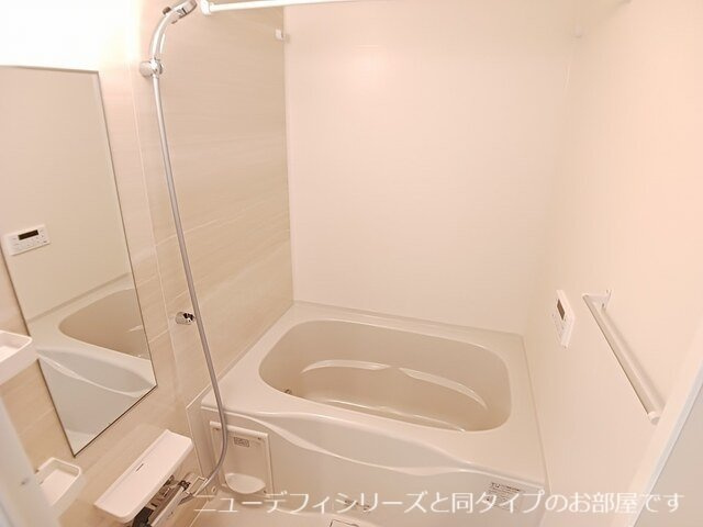 【浴室】 | ウエスト．ゲート　Ⅱ | きれいなお風呂です
