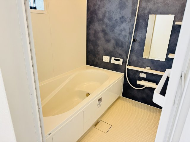 八王子市　上柚木　新築一戸建て　３期の浴室|～のびのびくつろげるバスルーム　１日の締めくくりに癒やしのバスタイムを～