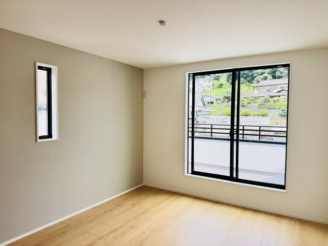 八王子市　上柚木　新築一戸建て　３期の寝室|～2階バルコニーに面している7.0帖の主寝室です～