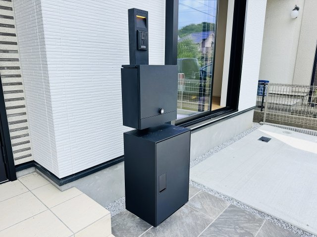 八王子市　上柚木　新築一戸建て　３期の設備|～不在時の荷物受け取りに大変便利な宅配BOX～