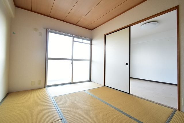 ニューコーポ植田Ⅱの和室