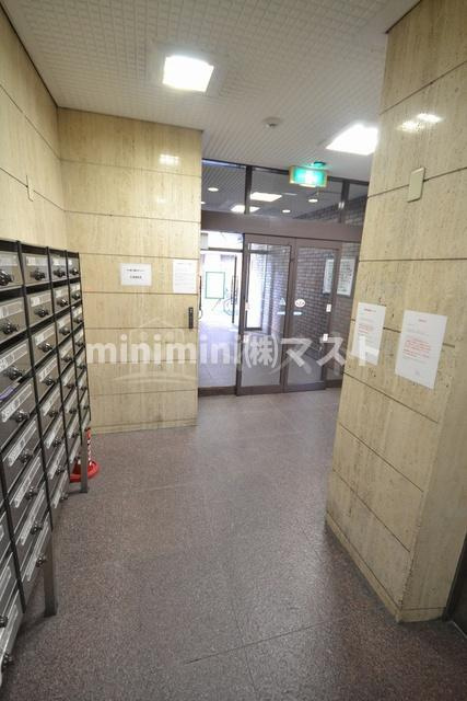 大国町レジデンスのロビー
