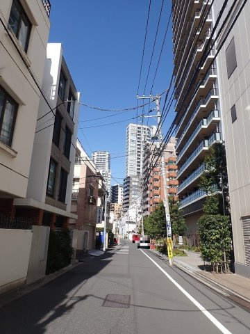 レイクサイド湯島の周辺