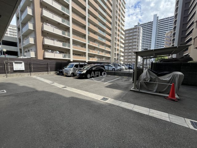 エスレジデンス新大阪リデントの駐車場|S-RESIDENCE新大阪Ridente　駐車場