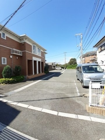 サンセールＢの駐車場
