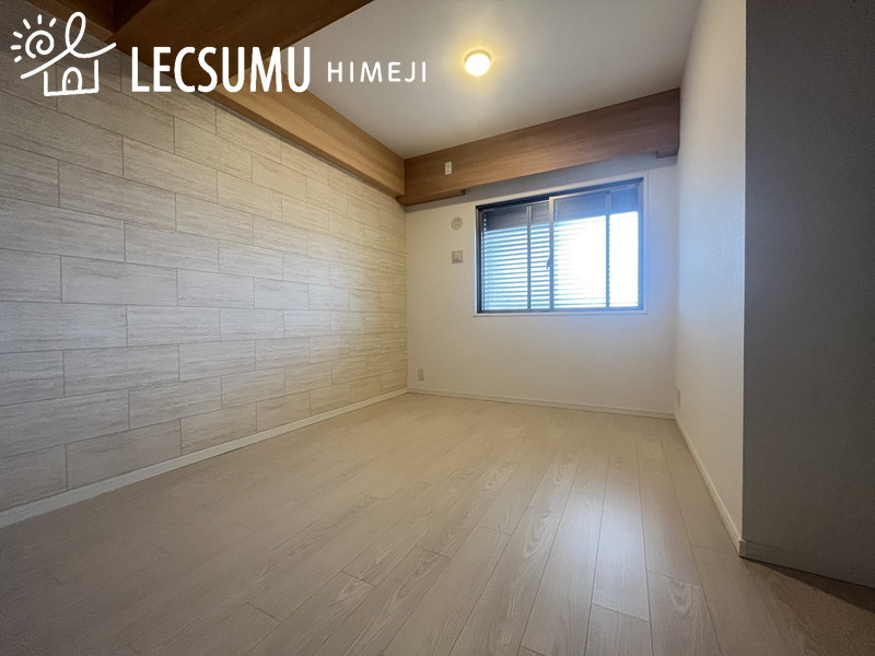 パレ・ロワイヤル田寺東Ⅱ番館の寝室
