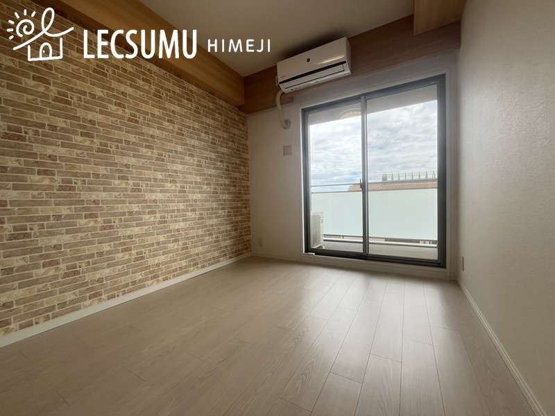パレ・ロワイヤル田寺東Ⅱ番館の洋室