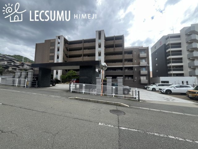 パレ・ロワイヤル田寺東Ⅱ番館の外観