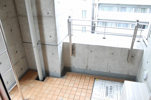 【バルコニー】ワコーレディアルクス元町
