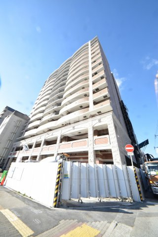 Luxe難波南の外観