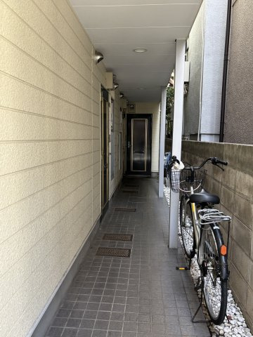 ドミ－ル野里のロビー
