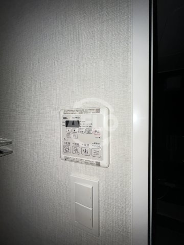 シーズンフラッツ新大阪の洗面所|浴室乾燥機