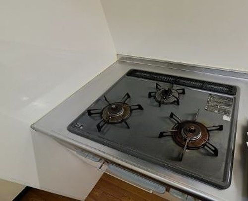 ジュネシオン竜泉のキッチン|3口コンロ