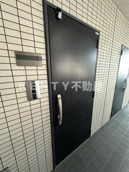 【玄関】 | ドゥーエ蒲田 | きれいな玄関です