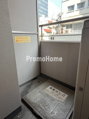 シャルム内神田のバルコニー