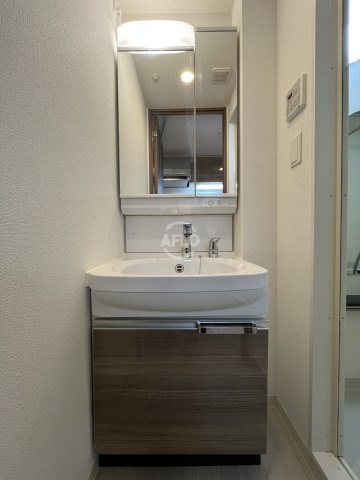 プレサンス新大阪イオリアの洗面所|プレサンス新大阪イオリア　洗面台