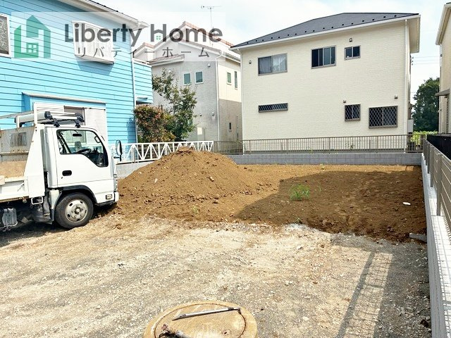 つくば市谷田部第1　新築戸建の前面道路含む現地写真