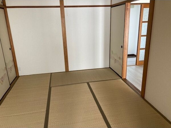 レジデンス佐野の和室