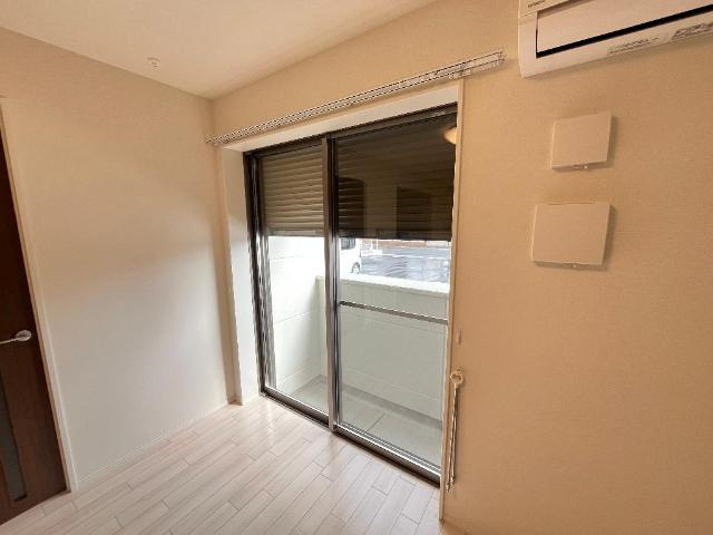 ｃａｓａ　ｅｓｔｅ唐津Ａの内装|シャッター付き