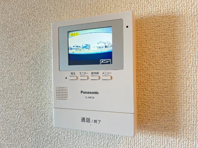 グランディール高尾の内装|カメラ付インターホン