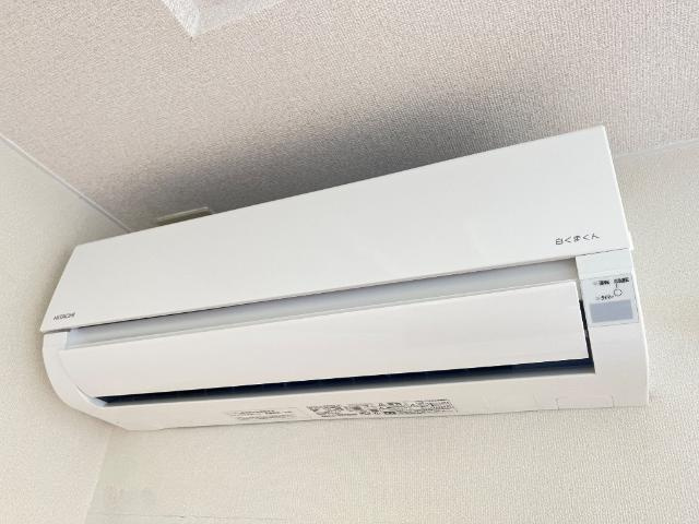 メゾンひばりヶ丘壱番館の設備|エアコン