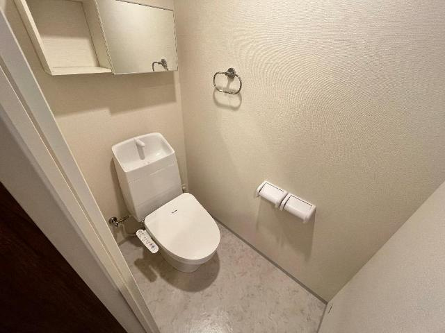 ｃａｓａ　ｅｓｔｅ唐津Ａのトイレ|シャワー付トイレ