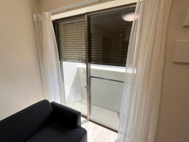 ｃａｓａ　ｅｓｔｅ唐津Ａの内装|シャッター付き