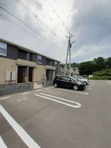 スタンドリバーⅡの駐車場|駐車場があります