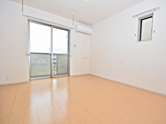 カーサウノの居間・リビング|こちらの居間で趣味の時間をお楽しみください
