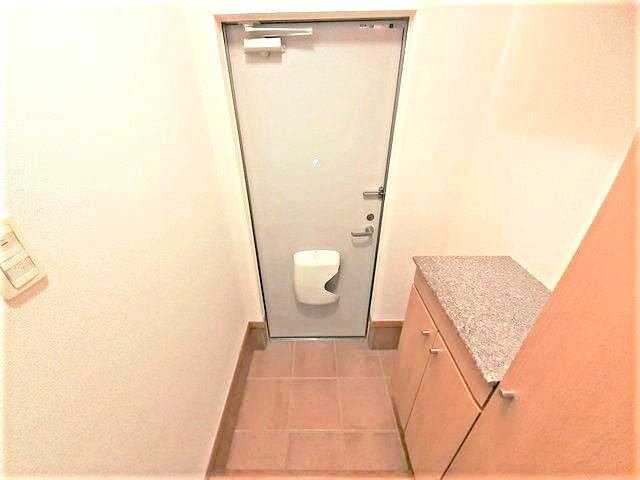 クレメントＡの玄関|ゆったりとした玄関です