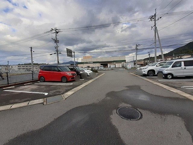 ＪｏｕＨｏｐｅⅤ　Ａの駐車場|駐車場があります