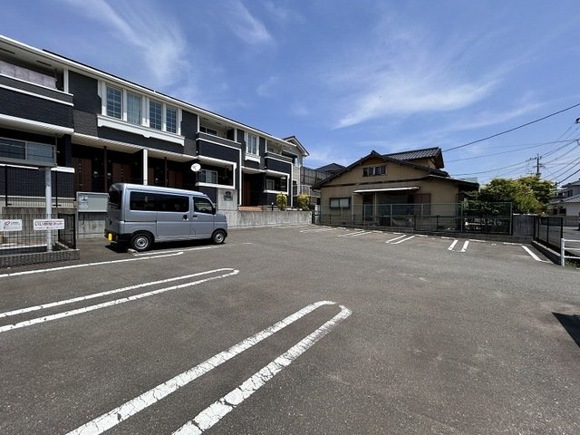 ファームリーの駐車場|駐車スペースもあります