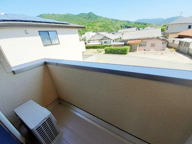 ＣＡＳＡ　３のバルコニー|バルコニーからの眺めを楽しみながら食事をしませんか