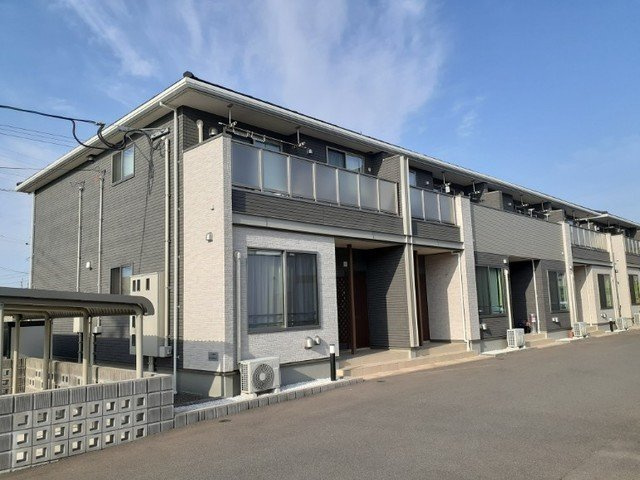 ピンズ唐津Ⅰの外観|建物外観を気になさる方へ、見た目の良い物件です