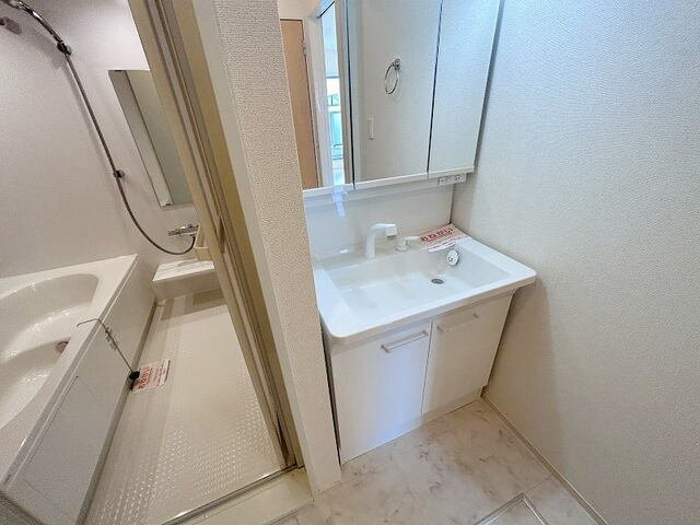 ピンズ唐津Ⅰの洗面所|忙しい朝には欠かせない洗面所です