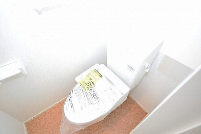 ミキ・ブルック　Ｂのトイレ|ゆったりとした空間のトイレです